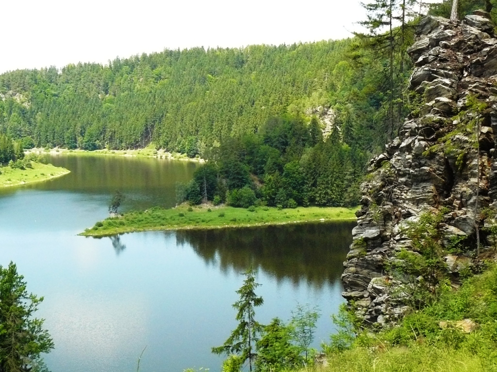 P�EHRADN� N�DR�E V�R I. A II. U BYST�ICE NAD PERN�TEJNEM